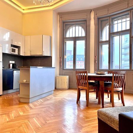 F14 Guest House By Small Home Будапеща Екстериор снимка